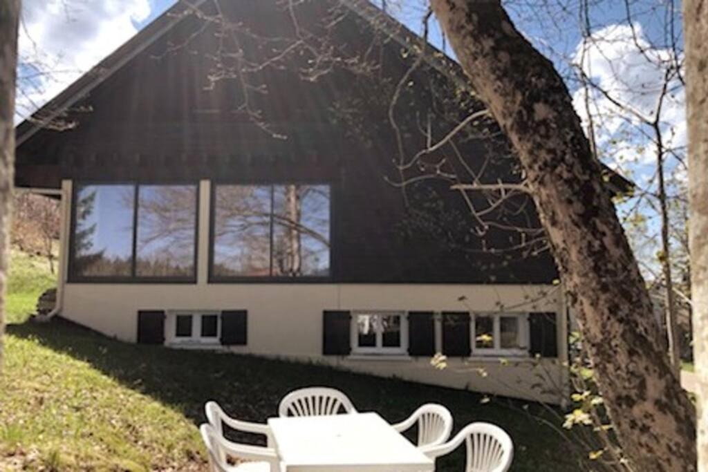 Au Coeur Du Village De Prémanon Exterior foto